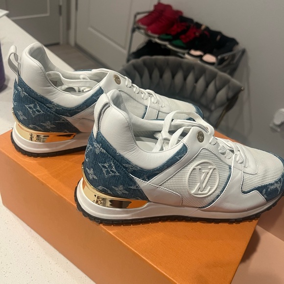 Louis Vuitton women’s run a way sneakers - Picture 3 of 6